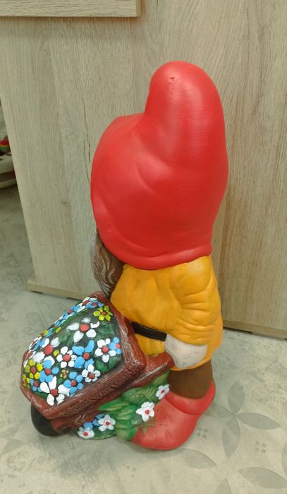 Джудже с количка - керамична фигура