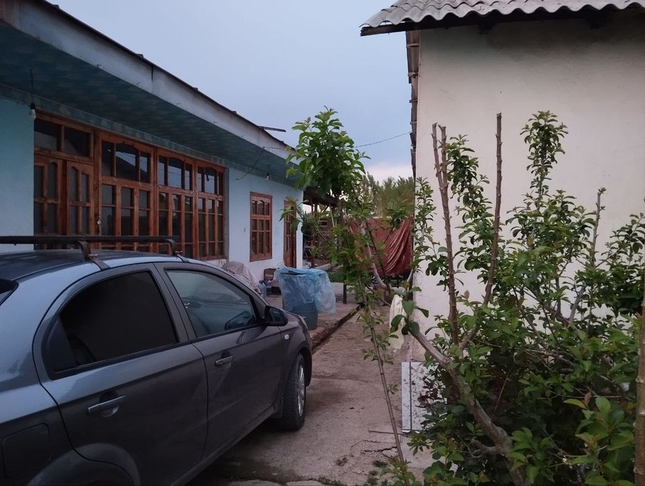 Паркент, Новбахор, 8 сотых. Ховли жой.Обмен
