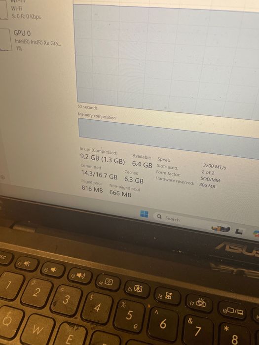 ASUS vivobook laptop