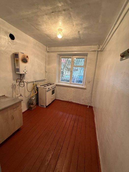 Гагарина Срочно Продаётся 1 комнатная квартира 1 этаж 37500у.е торг.