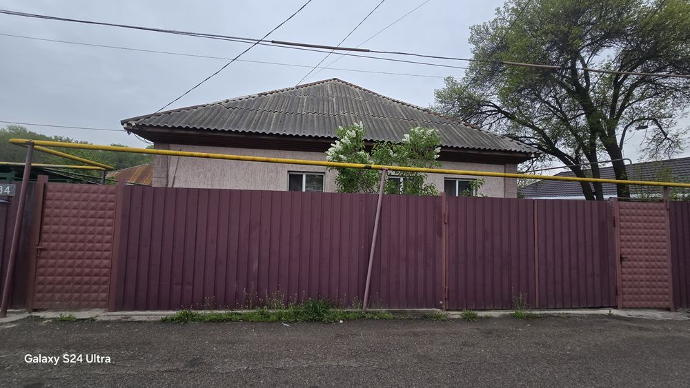 Срочно продам отдельно стоящий дом.