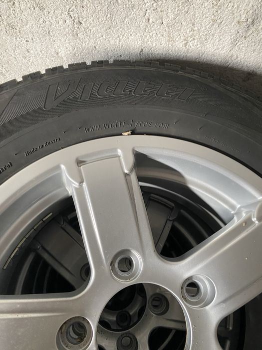 Продам резину с дисками