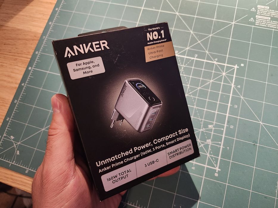 Anker Зарядно за телефони и лаптопи 160W, 3 USB-C порта
