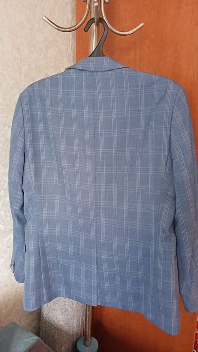 Мужские костюм размер 50