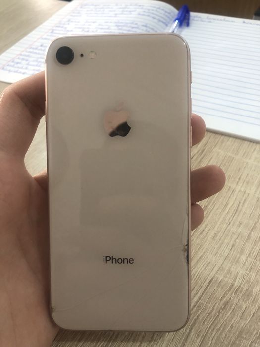 iPhone 8 orqa krishka singan