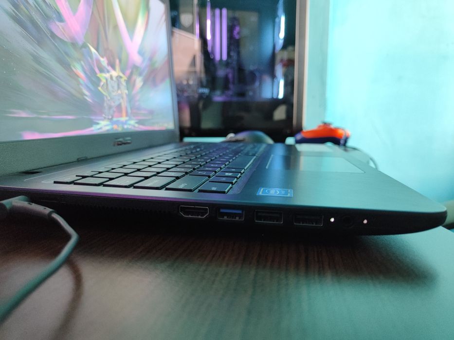 Лаптоп Asus Vivobook14