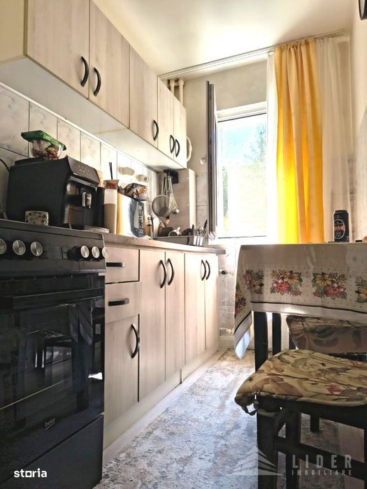 Apartament de vanzare 3 camere zona Petrom Manastur — fotografia 1
