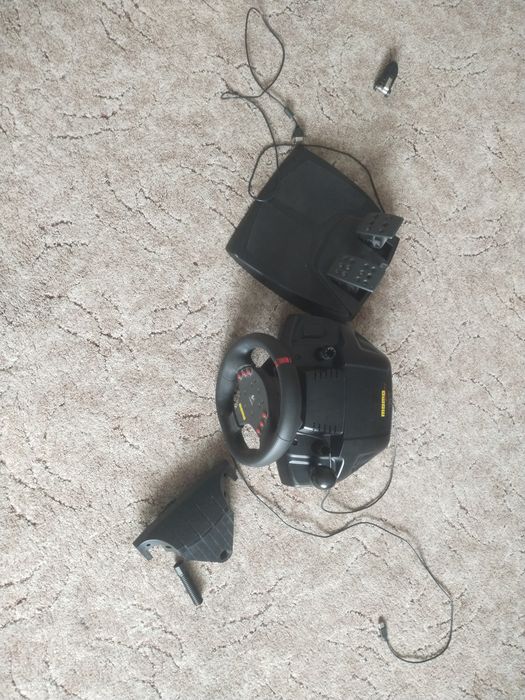 Игровой руль Момо