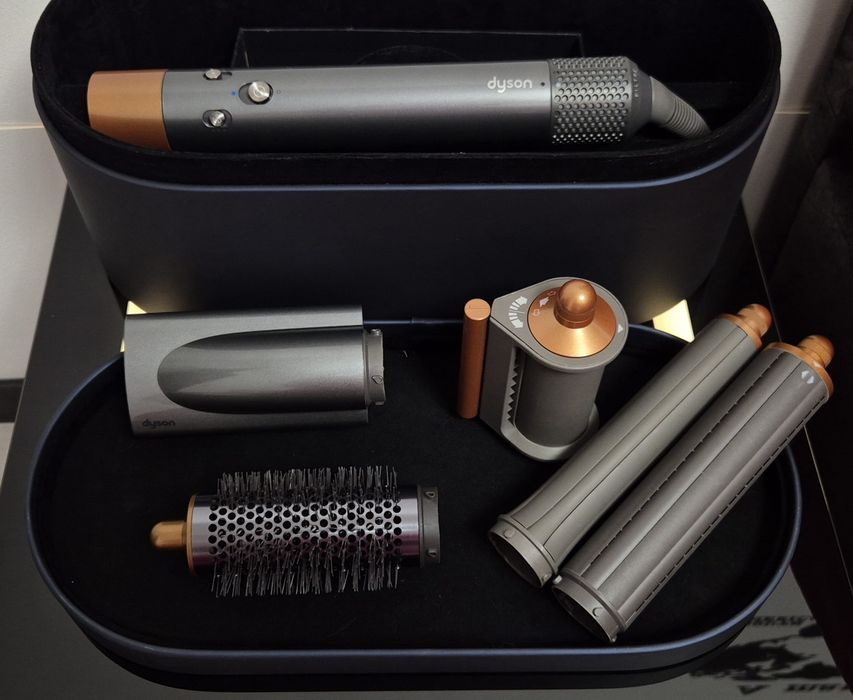 Продам  фен  дайсон Dyson