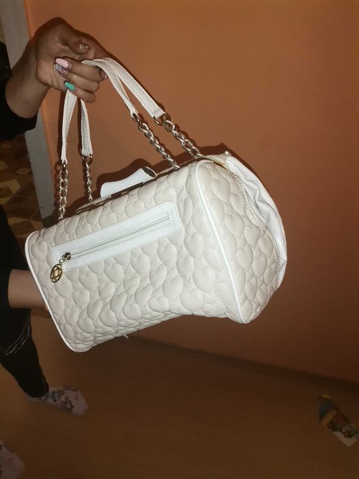 Дамска чанта за през ръка