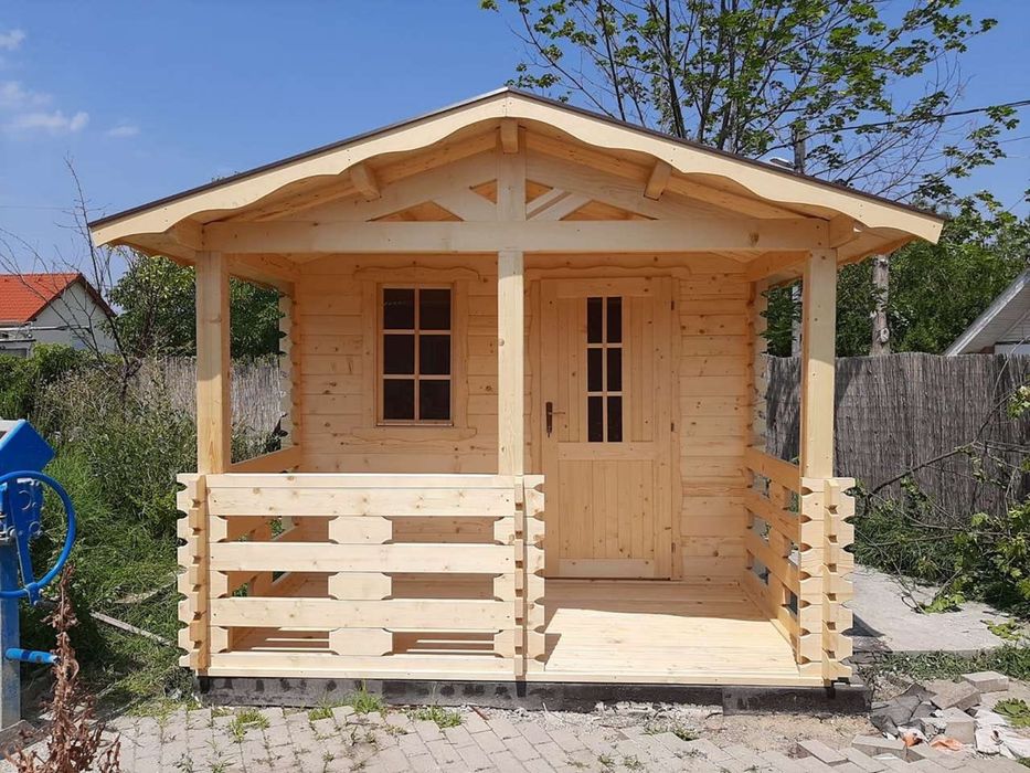 construim căsuțe din lemn