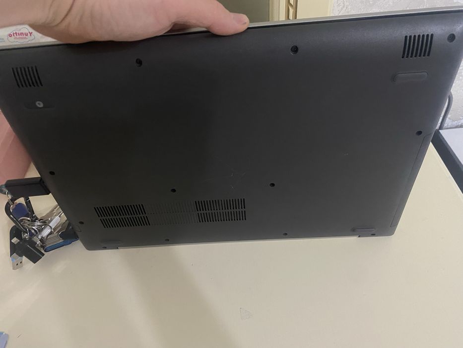 Ленова ноутбук сатылады