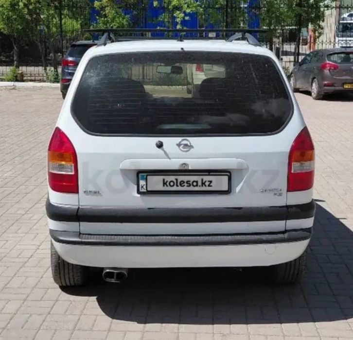 Только сегодня за 290000. Продам Opel Zafira A, 2002 г.в., белый