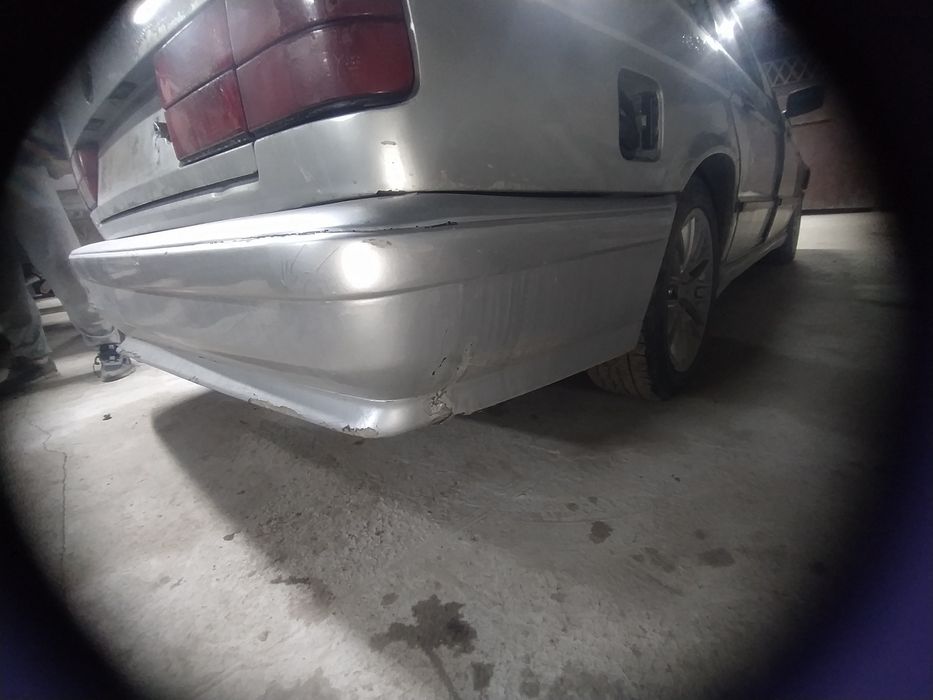 BMW E34 Задний М тех бампер,имеется дефект