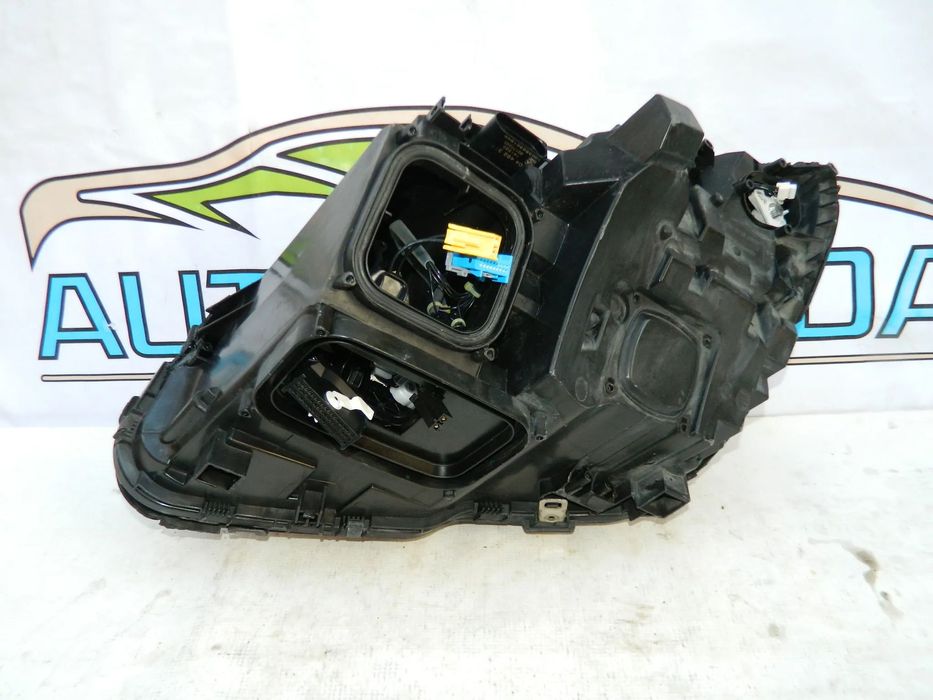 Far dreapta Mercedes C-class W205 ILS model 2014-2018 cod A2059063204