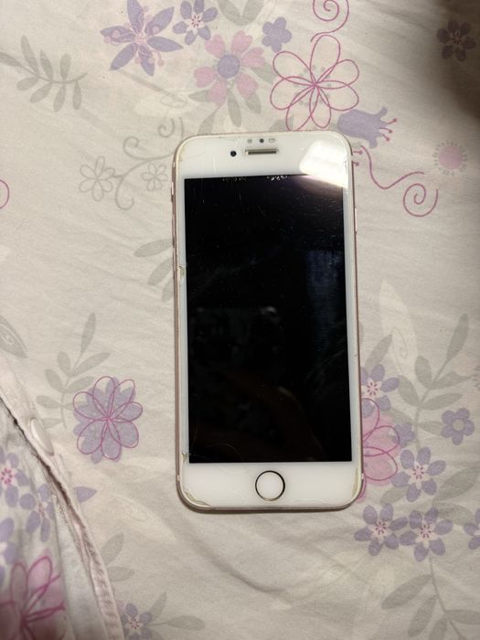 Продается IPhone 6s RoseGold
