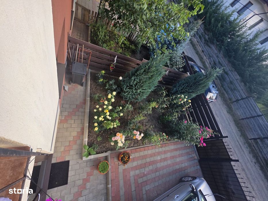 CASĂ TIP DUPLEX în Valea Adâncă reper 5 Drumuri, mobilata si utilata.