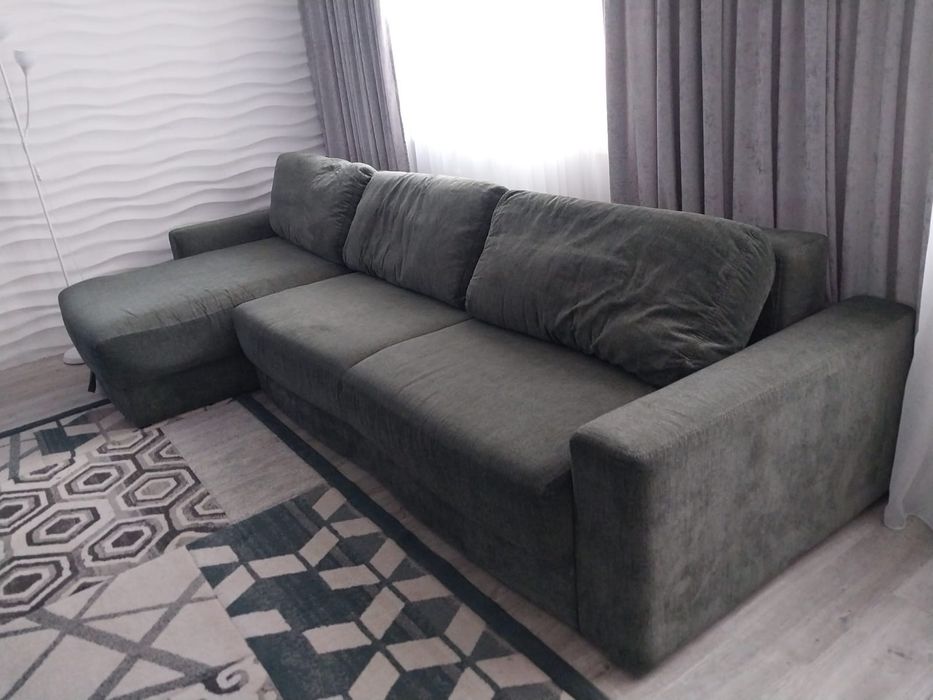 Продам просторный диван