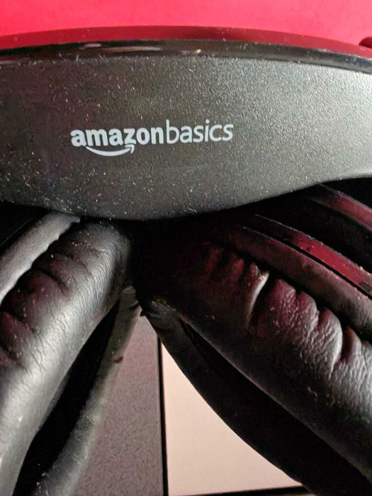 Vand căști fără fir Amazon Basics wireless