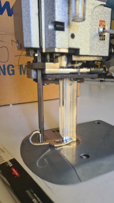 Vand curis vertical / pendularpentru croit materiale textile