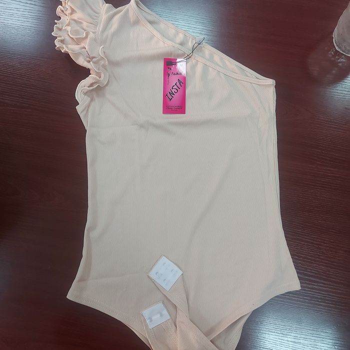 Новые вещи,одежда,следики