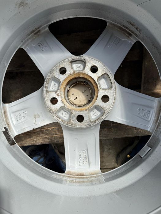 Jante originale Audi A4 Vw Golf Passat Skoda Octavia Seat 5x112 pe 16"