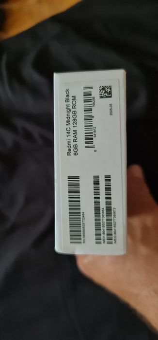 Vand la pachet sau separat Samsung A26 si Xiaomi Redmi 14C.