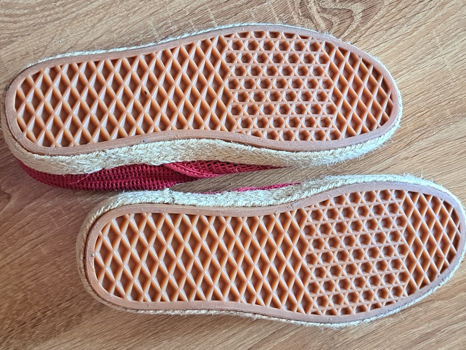 Дамски еспадрили VANS