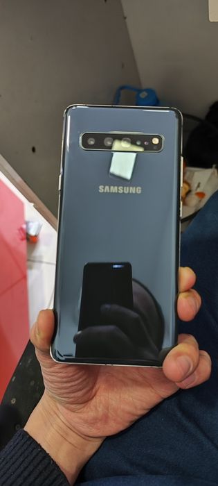 Samsung S10 5G. Ideal