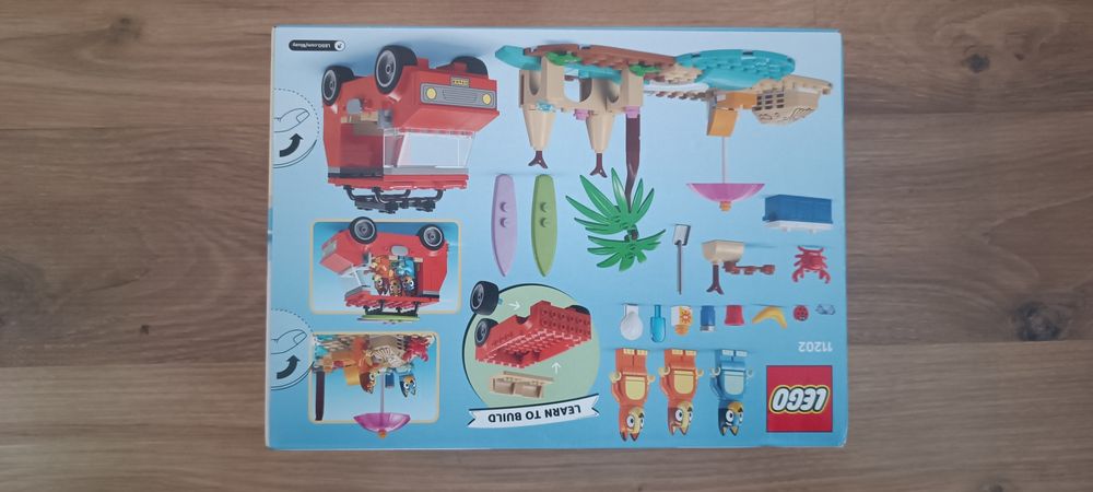 LEGO® Bluey 11202 - Bluey's Beach & Family Car Trip