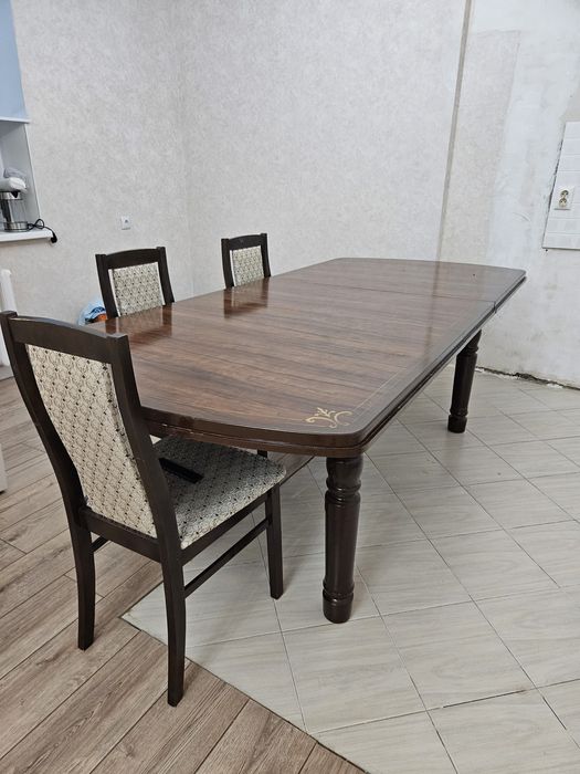 Продам стол раздвижной