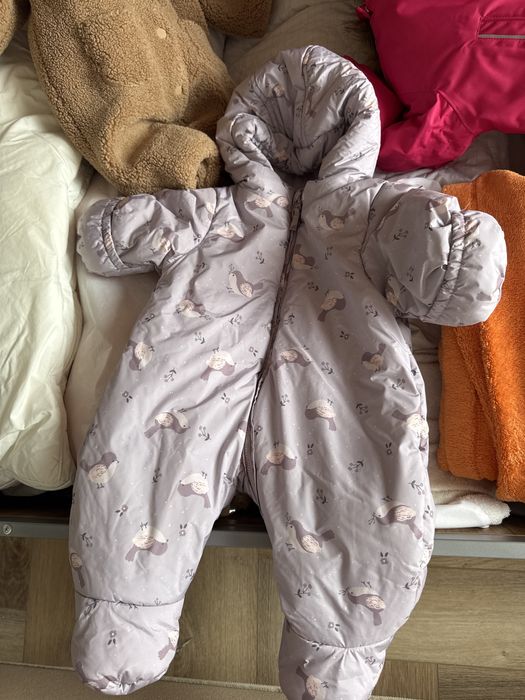 Продам комбенизоны детские до 68-86