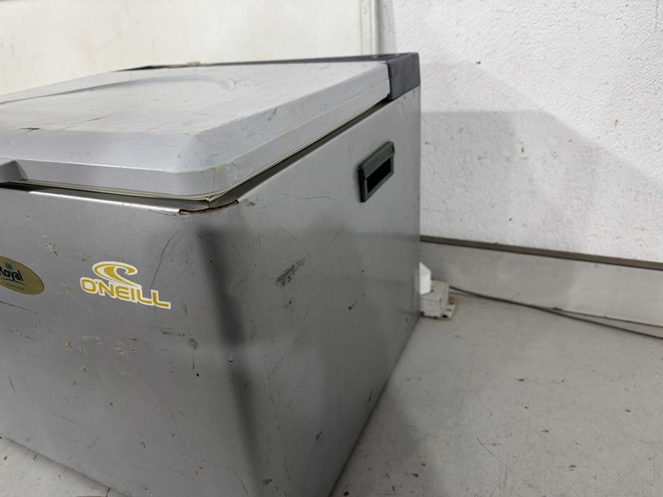 Хладилник на ток и газ - Royal