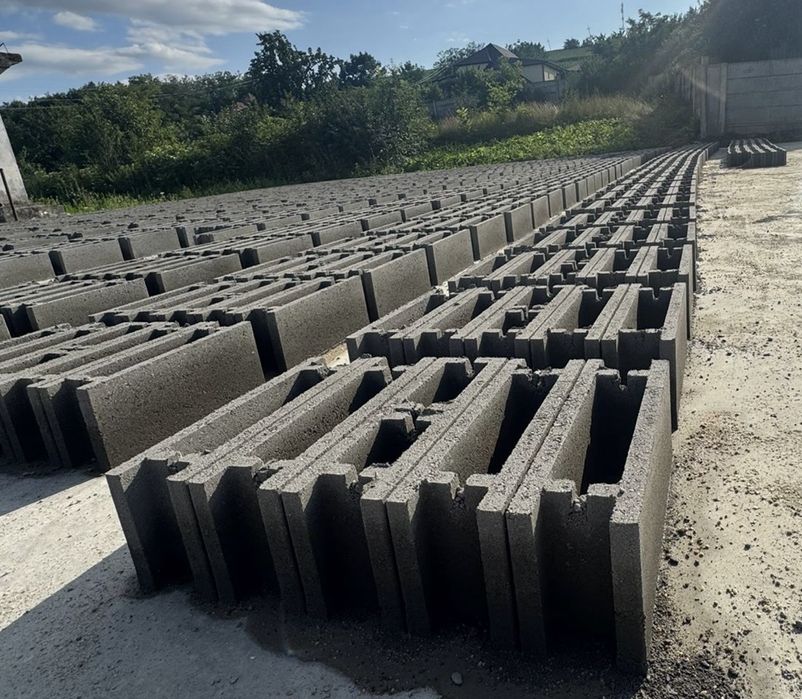 Boltari din beton vibropresati