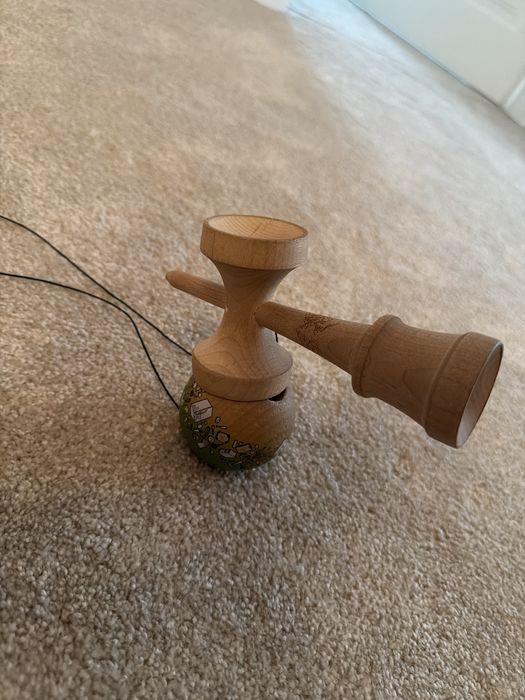 Kendama tama miguel si ken krom