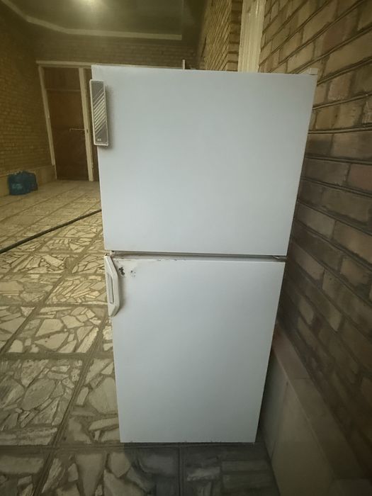 Продается холодильник бирюса