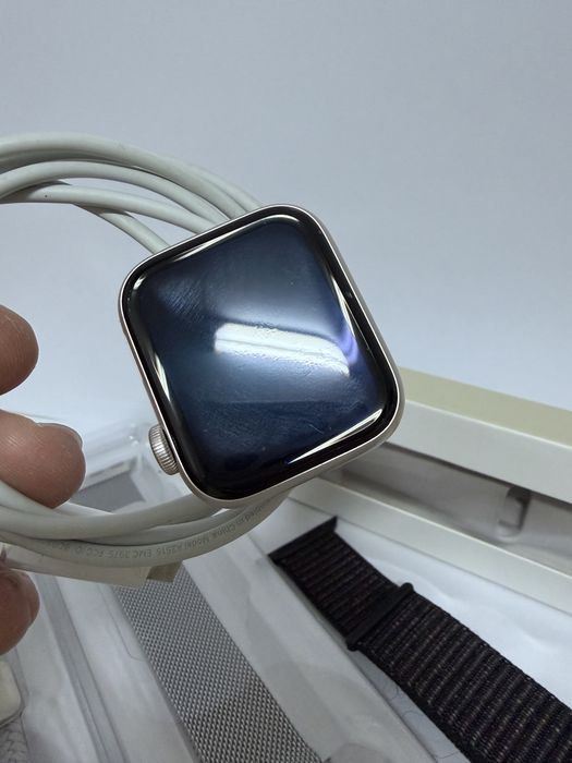 Apple Watch SE 2 2024 40mm Starlight