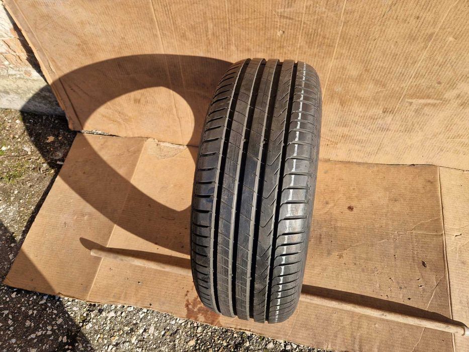 1 Pirelli R18 225/45 Лятна гума DOT4121