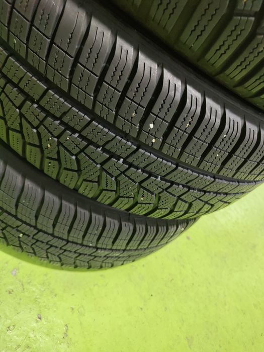 4 бр зимни 205/55/17 Hankook