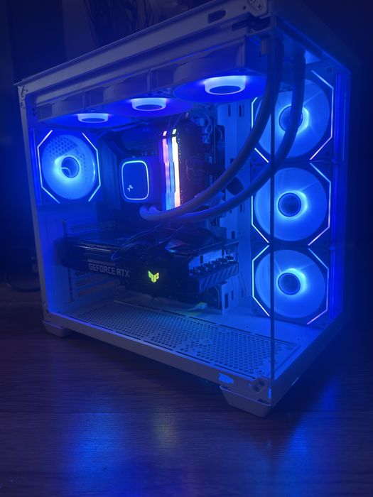 Геймърски компютър/ I7 11700K/Водно/32GB/RTX 3090 24GB/2TB SSD