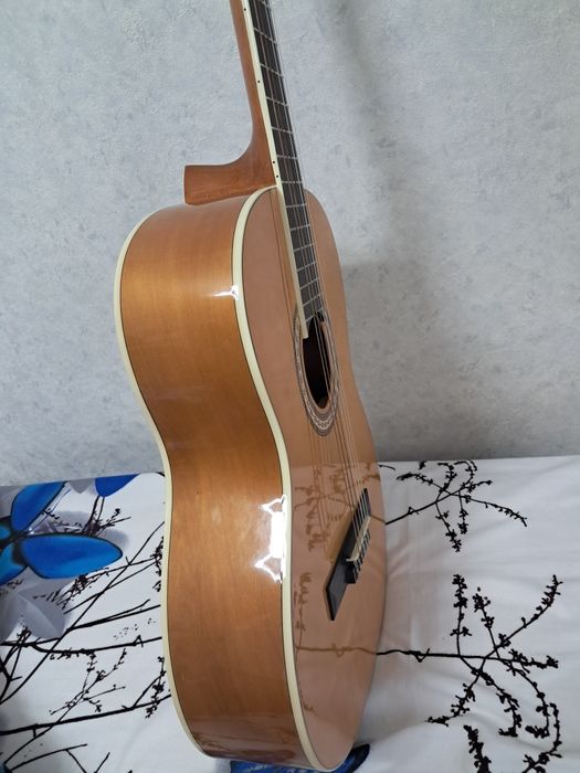 Классическая гитара KN39BR