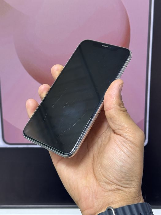  iPhone 11pro 64gb lz/a silver в идеале без реморта