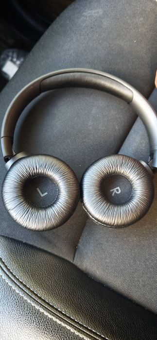 Слушалки JBL  bluetooth