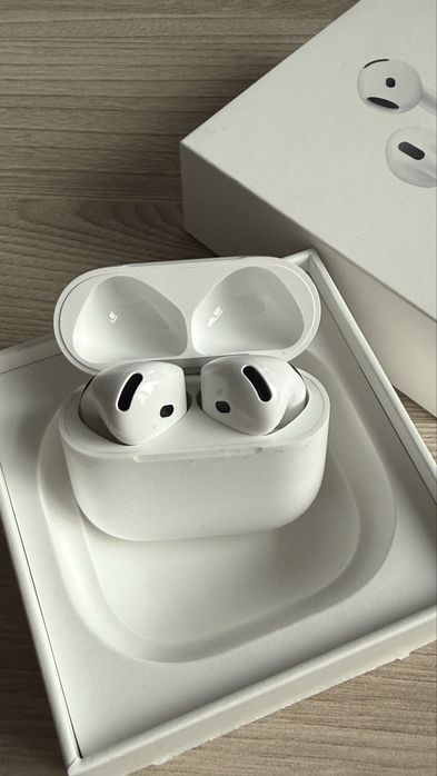 Airpods 4 with Active noise cancaellation