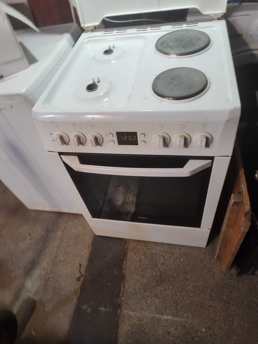 Сервизирана готварска печка