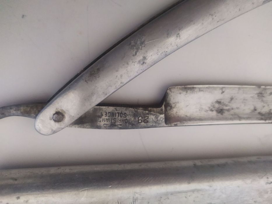 Бритва опасная, Германия