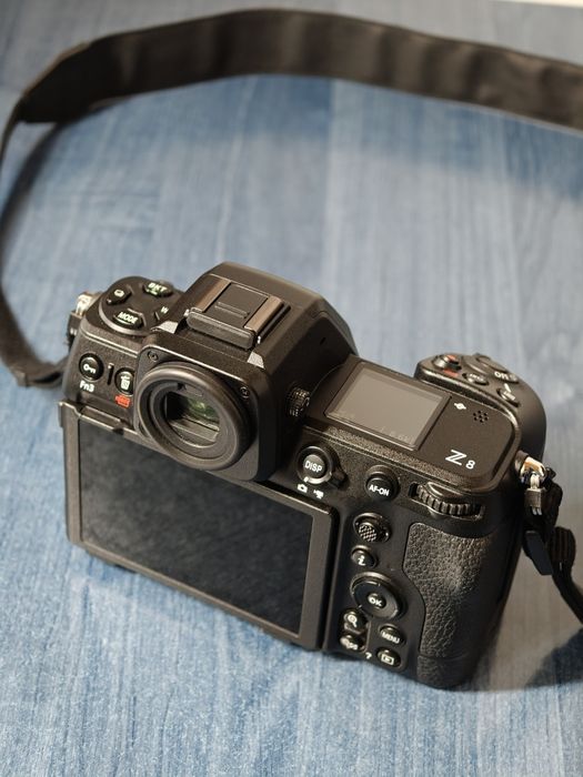 Nikon Z8, garanție 1.5 ani, 38 K cadre