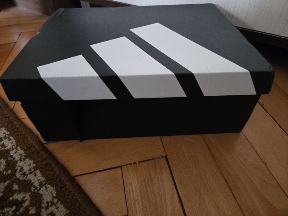 Adidas кецове нови