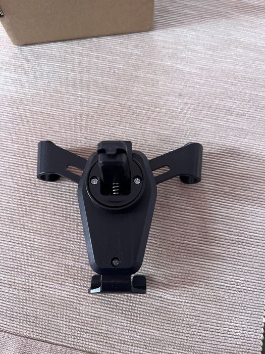 Поставка за телефон за кола