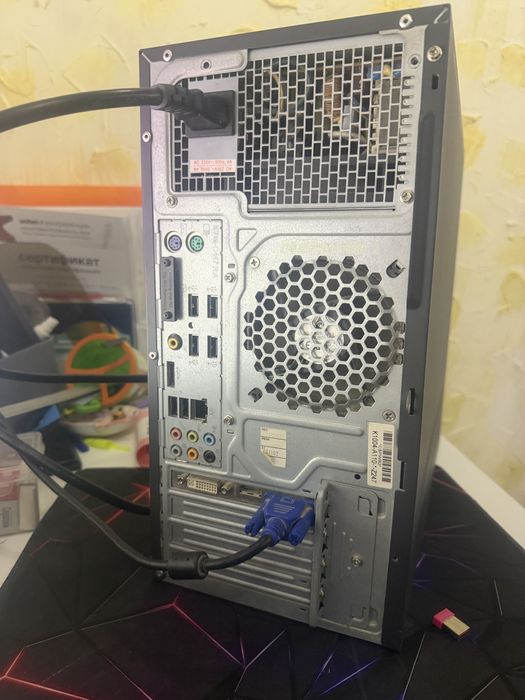 Системный блок Fujitsu (Core i3/500GB/Radeon)